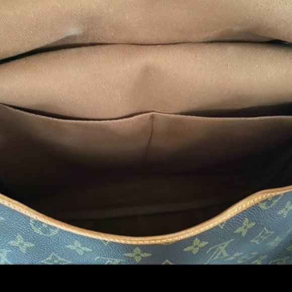 LOUIS VUITTON SAUMUR 35 Monogram Shoulder Bag W/COA - Picture 14 of 15